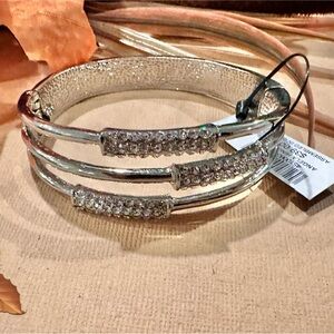NWT, Chico’s “Angela” Hinged Bangle Bracelet